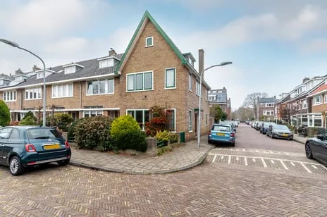 Hoekwoning te koop: Neptunusstraat 53, Planetenbuurt Haarlem
