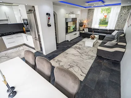 Tussenwoning te koop: Neptunusstraat 58, Planetenbuurt-Zuid Alphen Aan Den Rijn