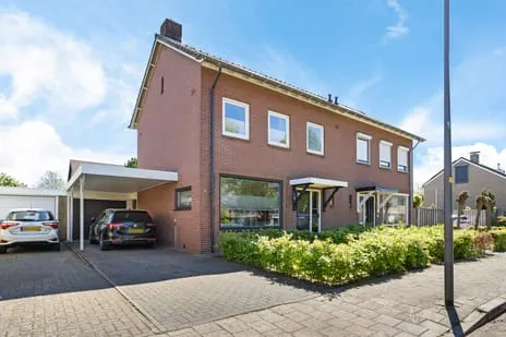 Twee-onder-één-kap te koop: Neptunusstraat 9, 't Wensink Zuid Borne