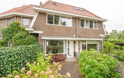 Tussenwoning te koop: Nepveulaan 55, Dijnselburg Zeist