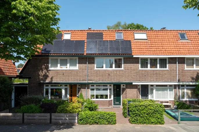 Tussenwoning te koop: Nepveulaan 63, Dijnselburg Zeist