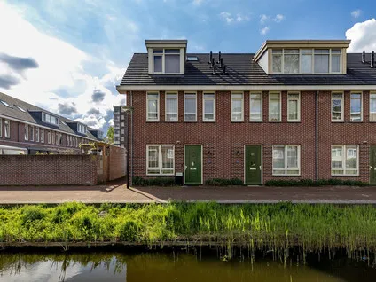 Hoekwoning te koop: Nesciokade 37, Haagweg-Zuid Leiden