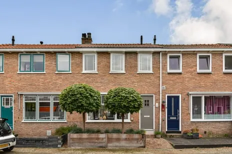 Tussenwoning te koop: Nessestraat 11, Standhasenstraat en omgeving Dordrecht