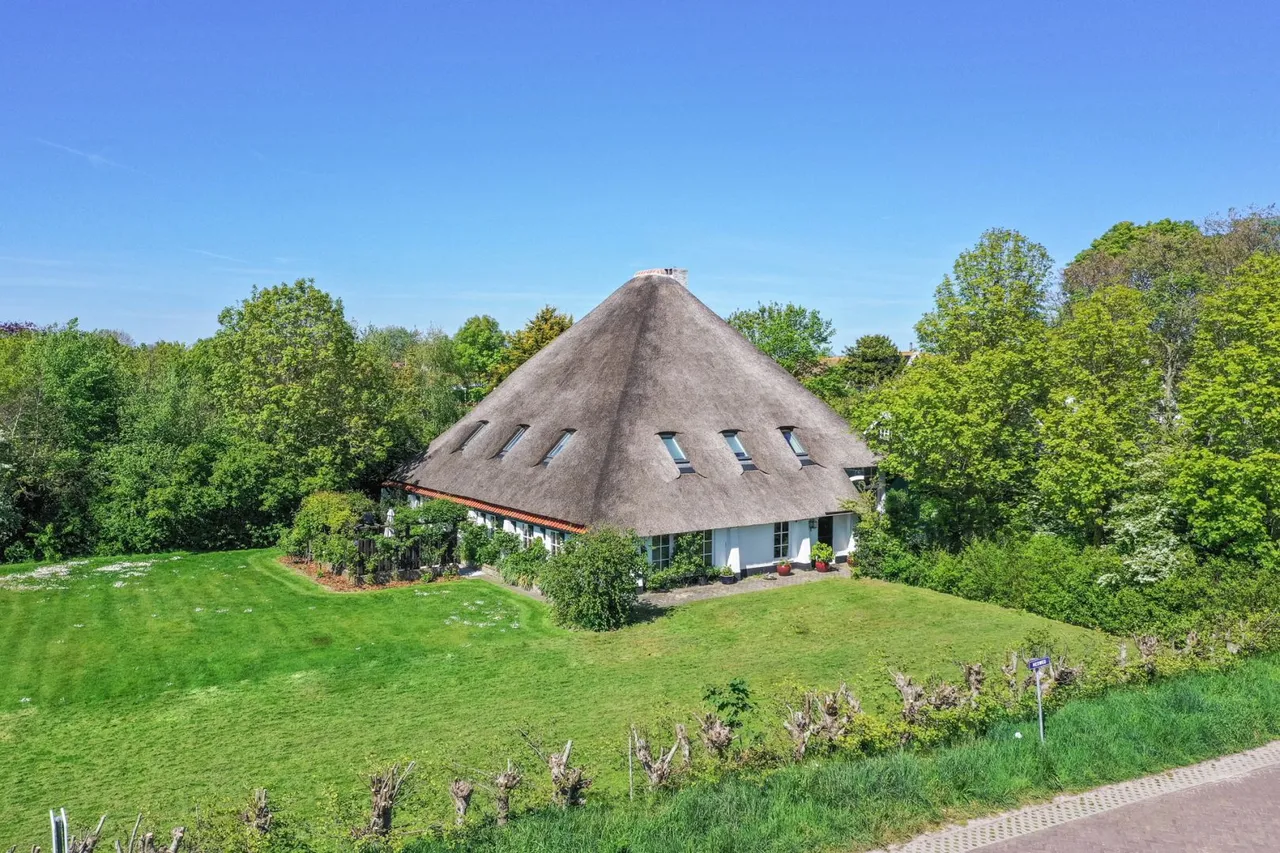 Appartement te koop: Nesweg 2, Oosterend