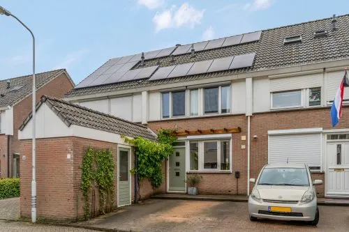 Tussenwoning te koop: Netscherstraat 14, De Hoef Ede