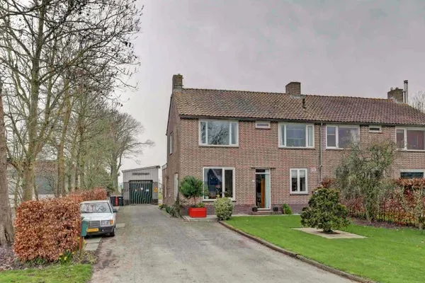 Twee-onder-één-kap te koop: Neushoornweg 22B, Kraggenburg-landelijk gebied Kraggenburg