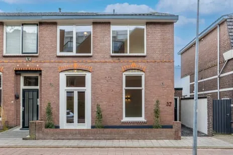 Tussenwoning te koop: Neuweg 32, Hilversum