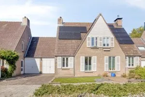Tussenwoning te koop: Newtonlaan 52, Vlijmen
