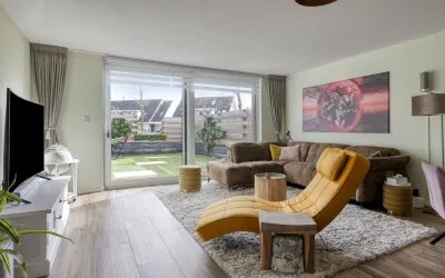 Tussenwoning te koop: Nibbelandlaan 10, Kern Zuidland Zuidland