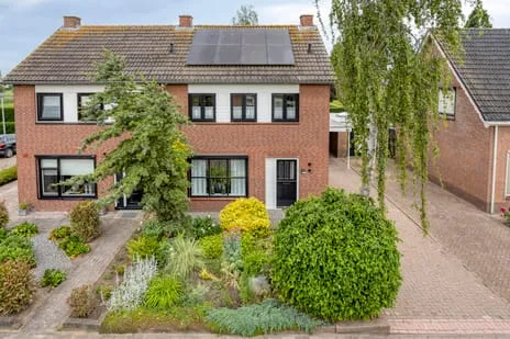 Semi-detached for sale: Nichtenhofstraat 33, Nieuwaal Nieuwaal
