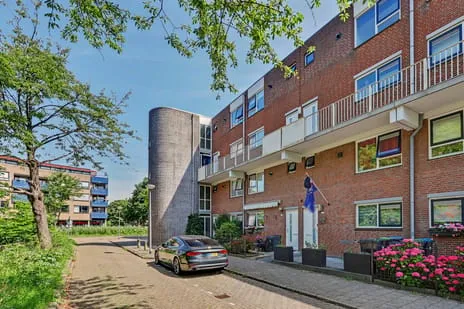 Apartment for sale: Nicolaas Arie van der Burgsingel 74, Botenbuurt Schiedam