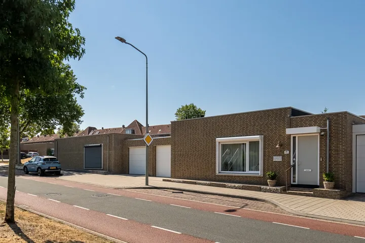Tussenwoning te koop: Nicolaas Beetsstraat 26, Heerlen
