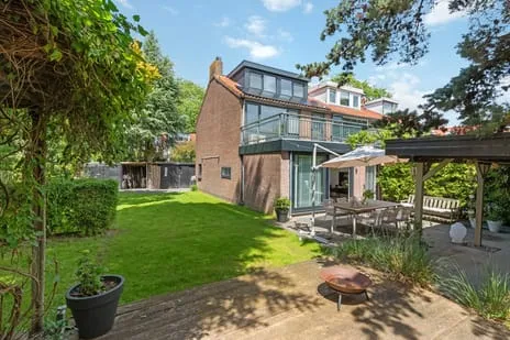 Hoekwoning te koop: Nicolaas Maeslaan 6, Muiderberg Muiderberg