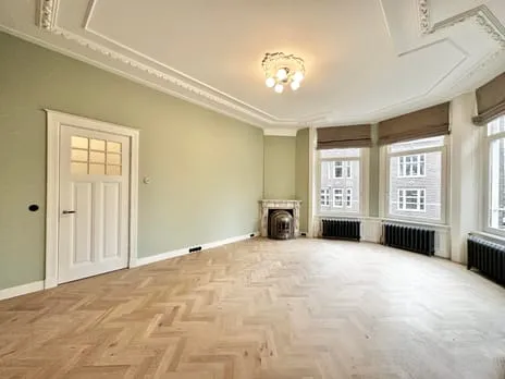 Appartement te huur: Nicolaas Maesstraat 123-1, Hondecoeterbuurt Amsterdam