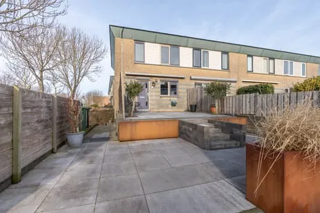Hoekwoning te koop: Nicolaas Beetslaan 1, Oud Noord Zandvoort