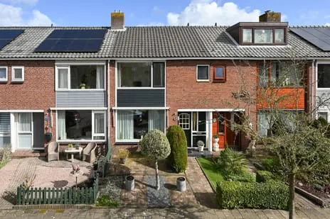 Tussenwoning te koop: Nicolaas Beetslaan 53, Zijdelwaard Uithoorn