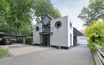 Vrijstaande woning te koop: Nicolaas Beetspad 6, Bussum