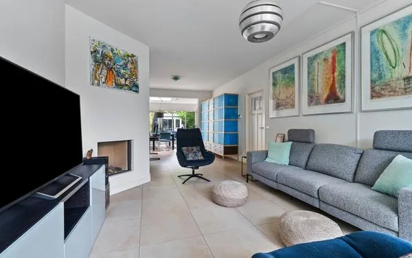 Tussenwoning te koop: Nieboerweg 210, Vogelwijk 'S-Gravenhage