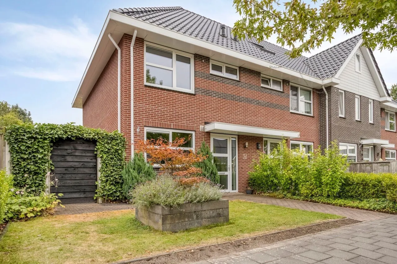 Hoekwoning te koop: Niels Bohrhage 2D, Emmeloord