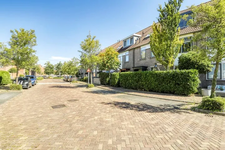 Tussenwoning te huur: Nienhuis Ruijskade 37, Buitendijken Muiderberg Muiderberg