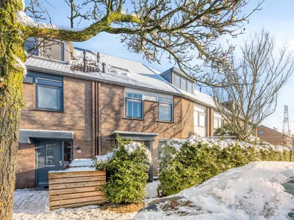 Tussenwoning te koop: Nienhuis Ruijskade 43, Buitendijken Muiderberg Muiderberg
