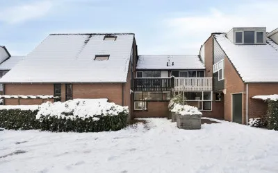 Tussenwoning te koop: Nienhuis Ruijskade 78, Buitendijken Muiderberg Muiderberg