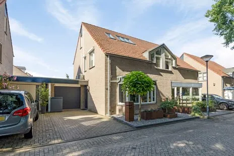 Tussenwoning te koop: Nierslaan 44, Brouwhuis-Oost Helmond