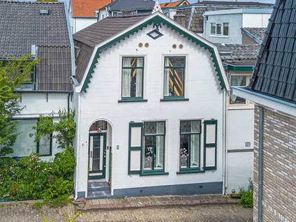 Tussenwoning te koop: Nieuw Baarnstraat 23, Transvaal Baarn
