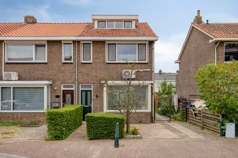 Corner house for sale: Nieuw Engeland 50, Hoogvliet Noord Hoogvliet Rotterdam
