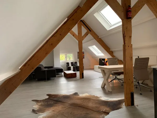 Twee-onder-één-kap te huur: Nieuw-Loosdrechtsedijk 108, Nieuw-Loosdrechtsedijk Loosdrecht