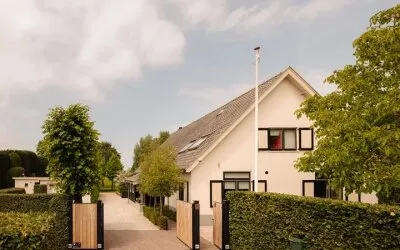 Vrijstaande woning te koop: Nieuw-Loosdrechtsedijk 168, Loosdrecht