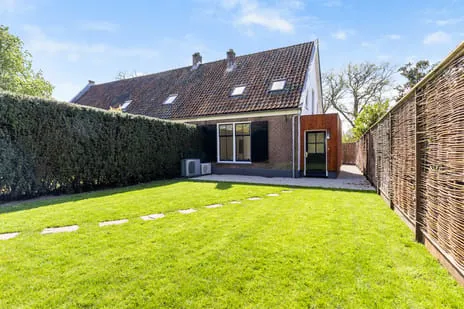 Semi-detached for sale: Nieuw-Loosdrechtsedijk 18, Nieuw-Loosdrechtsedijk Loosdrecht