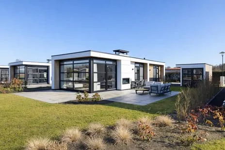 Vrijstaande woning te koop: Nieuw-Loosdrechtsedijk 215-15, Boomhoek Loosdrecht