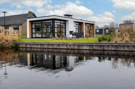 Vrijstaande woning te koop: Nieuw-Loosdrechtsedijk 215C1, Boomhoek Loosdrecht