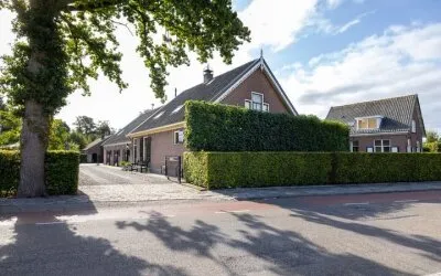 Vrijstaande woning te koop: Nieuw-Loosdrechtsedijk 75, Loosdrecht