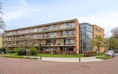Appartement te koop: Nieuw-Schoonoord 263, Velp-Noord boven spoorlijn Velp
