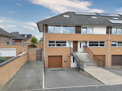 Hoekwoning te koop: Nieuwborgstraat 129, Vastenavondkamp-Zuid Venlo