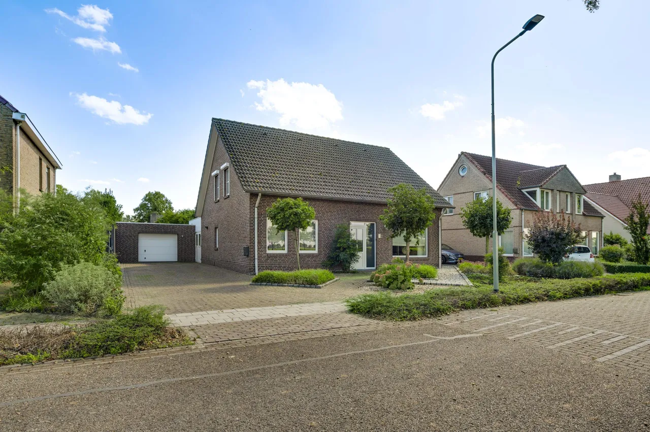 Vrijstaande woning te koop: Nieuwe baan 24, Ospel