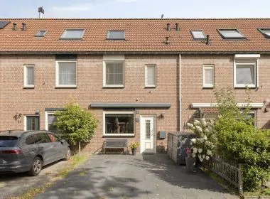 Tussenwoning te koop: Nieuwe Diepstraat 13, Waterwijk West Almere