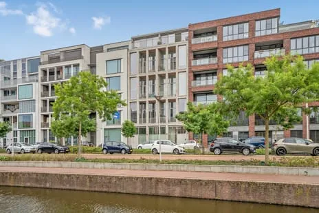Appartement te koop: Nieuwe Gracht 143, Stationsbuurt Delft