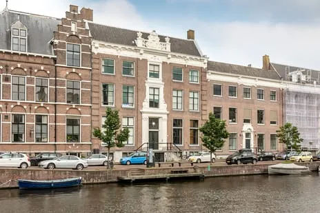 Appartement te huur: Nieuwe Gracht 80A2, Stationsbuurt Haarlem