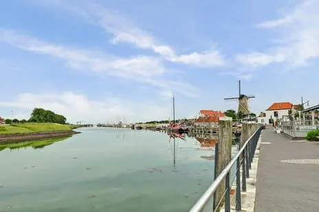 Corner house for sale: Nieuwe Haven 61, Zierikzee binnen de vesten Zierikzee