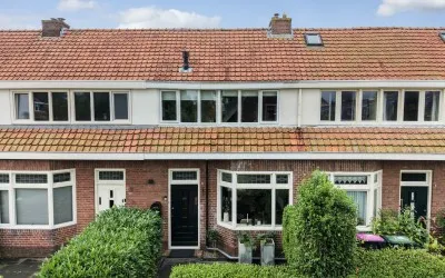 Tussenwoning te koop: Nieuwe Hollanderdijk 3A, Hollanderwijk Leeuwarden