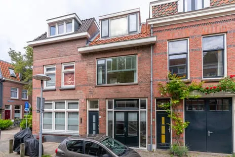 Tussenwoning te koop: Nieuwe Koekoekstraat 8, Vogelenbuurt Utrecht