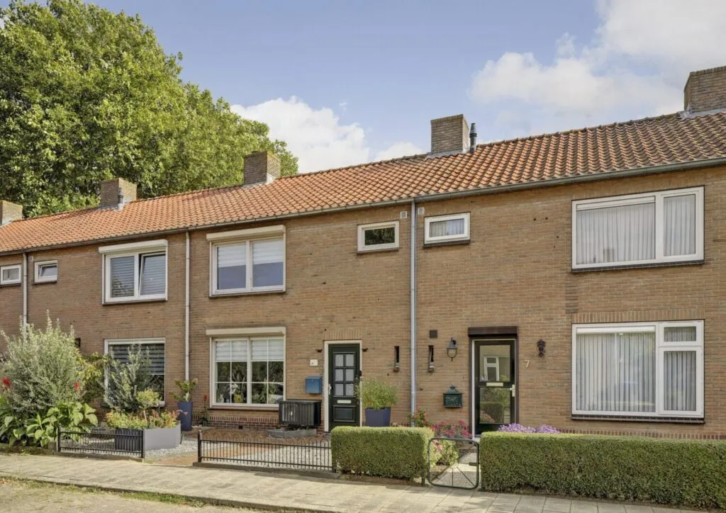 Tussenwoning te koop: Nieuwe Kruisstraat 5, Rossum