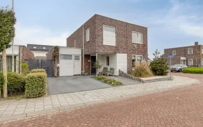 Detached house for sale: Nieuwe Land 17, Verspreide huizen Zoutelande Zoutelande