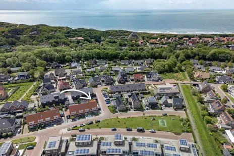 Corner house for sale: Nieuwe Land 18, Verspreide huizen Zoutelande Zoutelande
