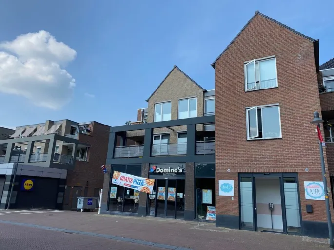 Appartement te huur: Nieuwe Markt 213, Borne Centrum Borne