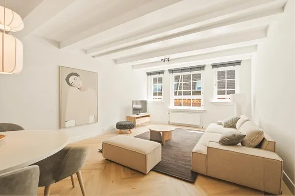 Appartement te huur: Nieuwe Nieuwstraat 18E, Nieuwe Kerk e.o. Amsterdam