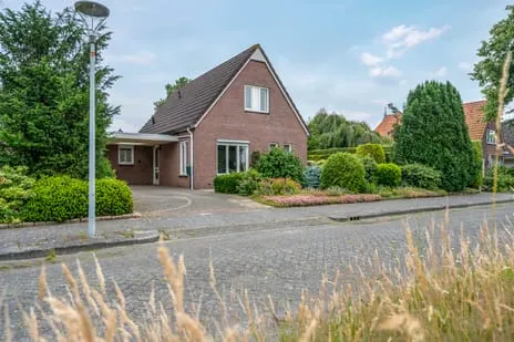Detached house for sale: Nieuwe Onnastraat 85, Clingenborgh Steenwijk